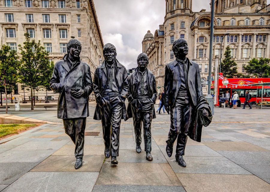 The Beatles in NYC Private Walking Tour - Staying at the Plaza Hotel