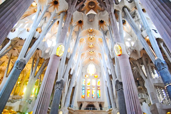 The Best of Gaudi Tour: Fast Track Sagrada Familia & Park Guell - Skip-the-Line and Guided Experience