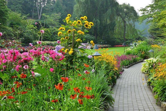 The Butchart Gardens Express Shuttle - Explore the Floral Displays