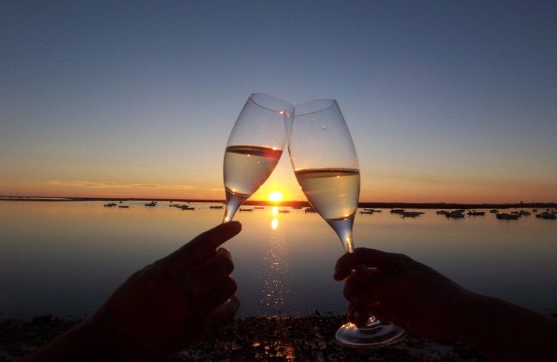 The Colors of Ria Formosa: Sunset Boat Trip in Faro - Sparkling Wine and Live Commentary