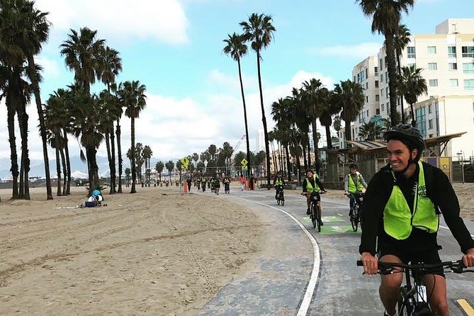 The Ultimate LA Tour: Full Day Sightseeing Tour On Electric Bike - Parking and Accessibility