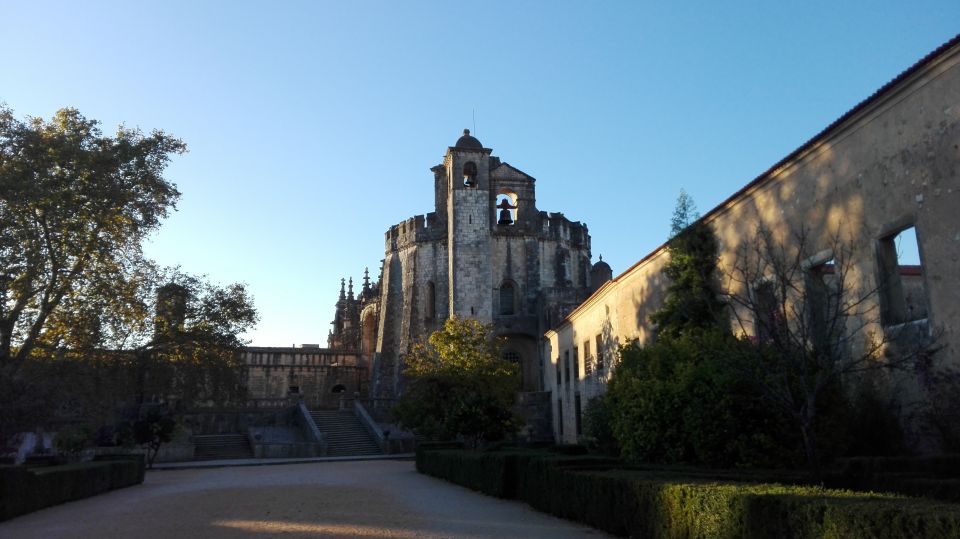 Tomar, Batalha and Alcobaça Private Tour - Exploring Tomar