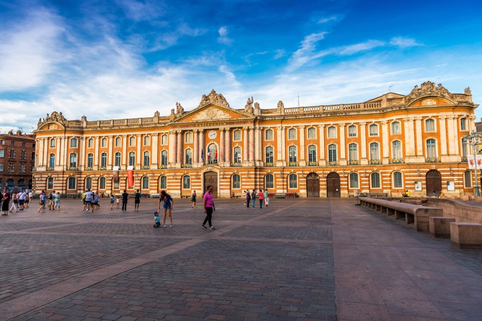 Toulouse: City Card (With Transport) - Navigating the City