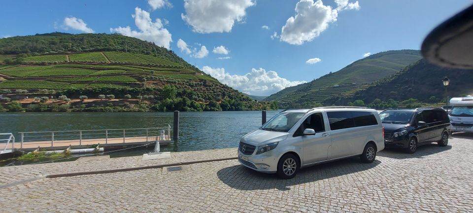 Transfer Porto Airport Opo to City and City to Opo Airport - Vehicle and Driver Details