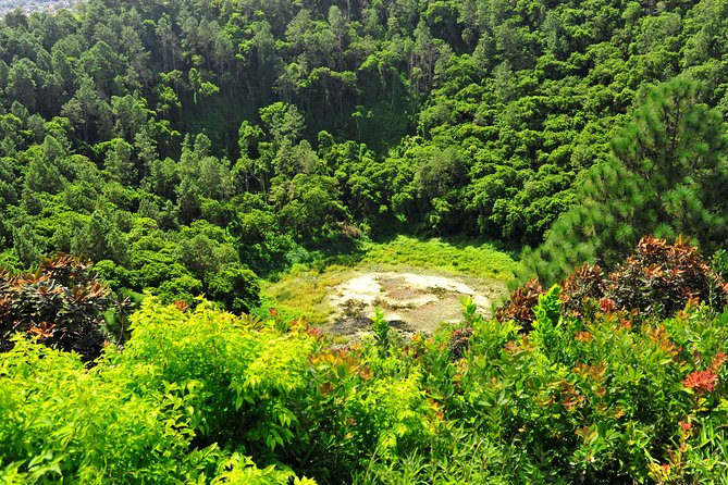 Trou-Aux-Cerfs - Chamarel - Grand Bassin - Private Guided Tour (Min. 2 Persons) - Rum Tasting and Lunch