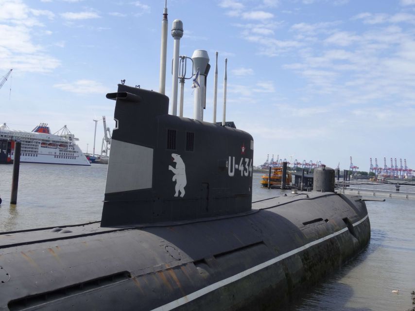 U-Boot Museum & War History Private Tour in Hamburg - U-Boot Museum Guided Tour