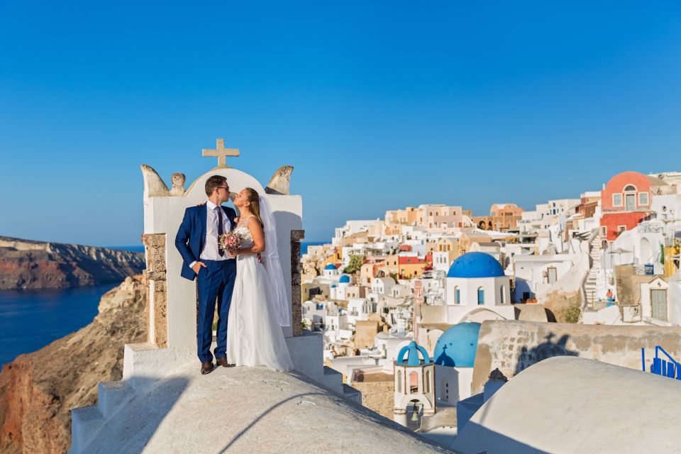 Unique Wedding Photos in Oia Village - Language Support