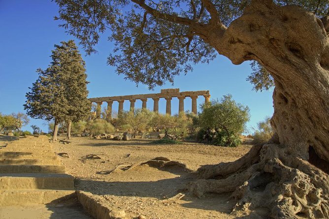 Valley of the Temples and Villa Romana Del Casale Day Trip From Taormina - Visiting Villa Romana Del Casale