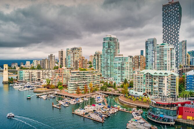 Vancouver's Seaside Romance: A Coastal City Walk - Interacting With Local Artisans