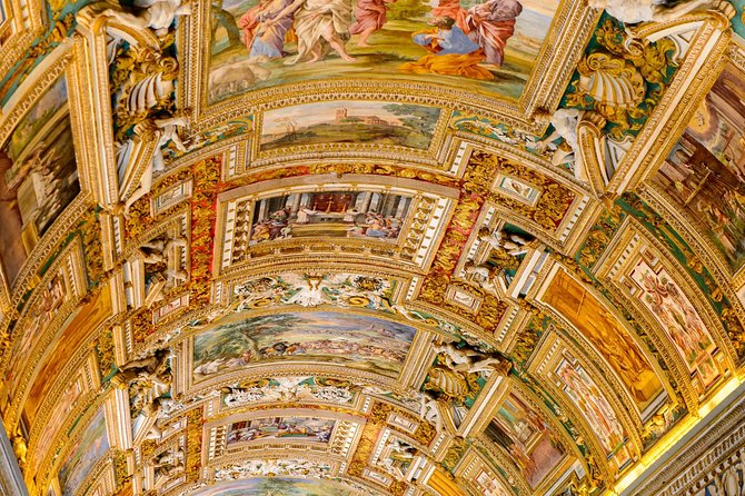 Vatican Museum and Sistine Chapel Guided Tour | Group Tour - Security and Entry