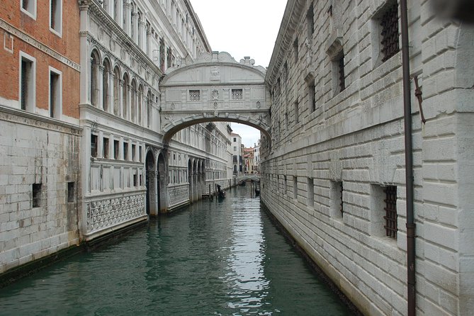 Venice Skip the Line Saint Marks Basilica and Doges Palace Private Tour - Discovering St. Marks Basilica