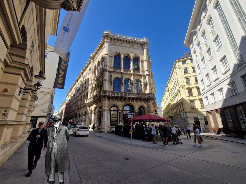 Vienna Outdoor Escape Game: in the Footsteps of Freud - Encounter Freuds Intriguing Patients