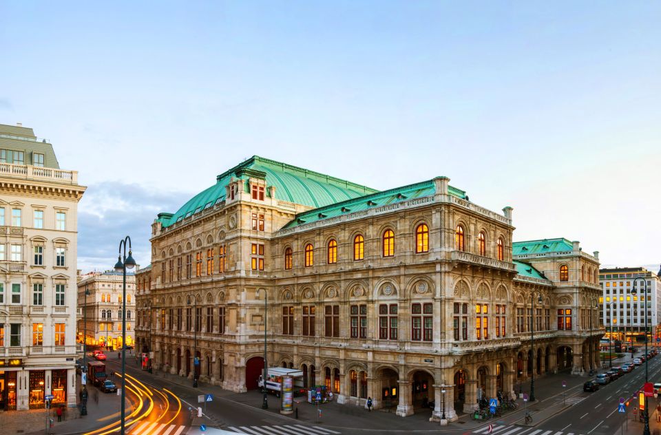 Vienna: Self-Guided Audio Walking Tour on Your Phone - Accessing Offline Maps and Navigation