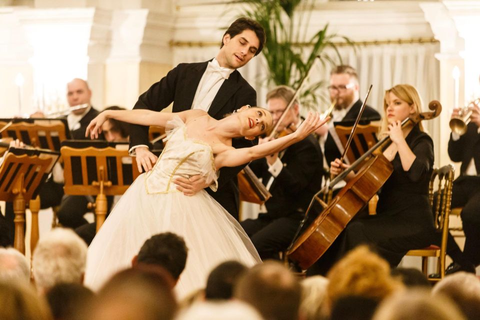 Vienna: Strauss & Mozart New Years Day Gala at Kursalon - Accessibility and Policies