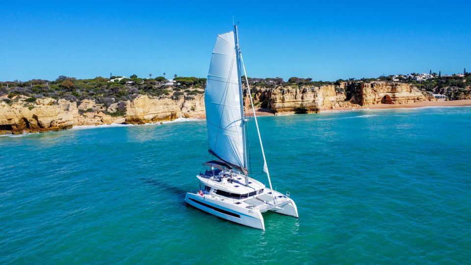 Vilamoura: Algarve 2.5-Hour Sunrise Mindfulness Experience - Sunrise Sailing Experience