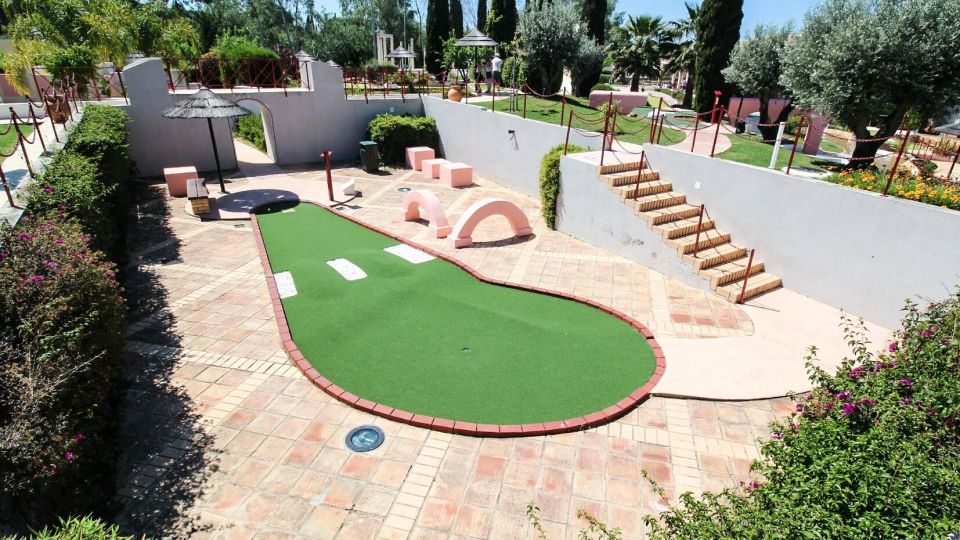 Vilamoura: Family Golf Park Game - Location and Accessibility