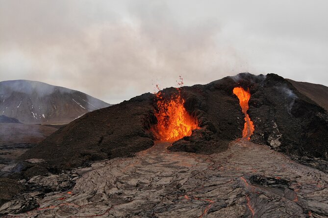 Volcano Hike in Reykjanes Peninsula From Reykjavik - Guided Hiking Experience