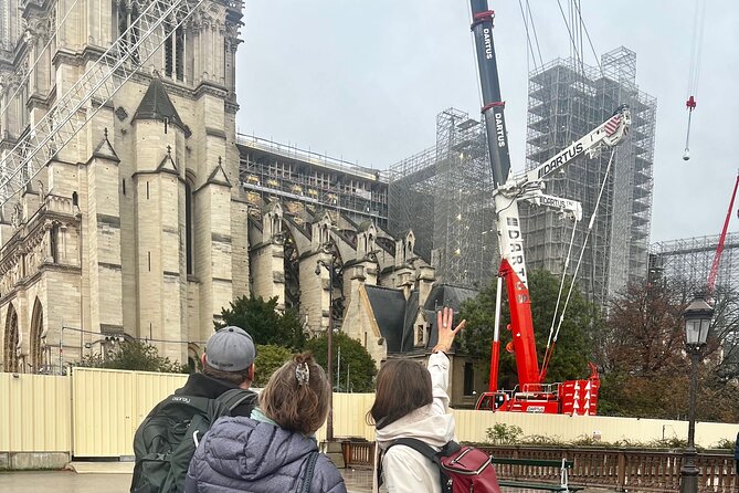 Walking-tour in the Heart of Paris + Tickets for Paris Catacombs - Unique Parisian Experience