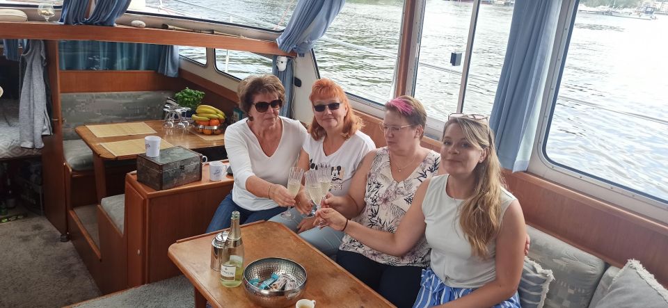 Wannsee: 4h Private Seven Lakes Boat Tour With Skipper - Observe Cultural, Park, and Harbor Views