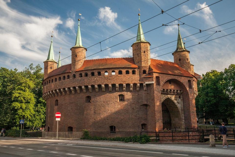 Wawel Castle and Old Town With St. Marys Basilica Visiting - Important Information