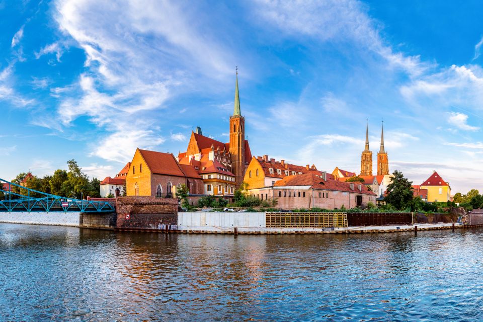 Wroclaw: Private Old Town Guided Tour - Important Information