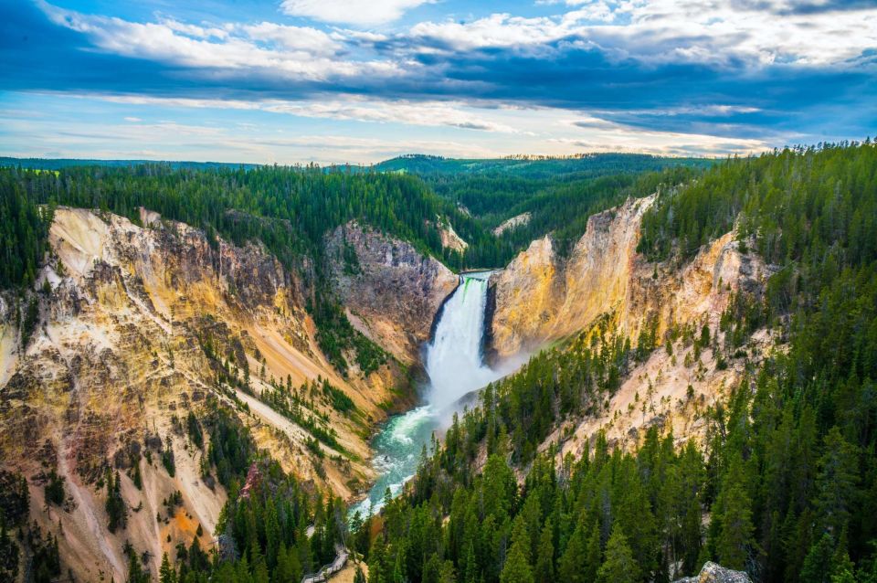 Yellowstone: Full-Day Private Guided Tour by Car With Lunch - Key Locations Visited