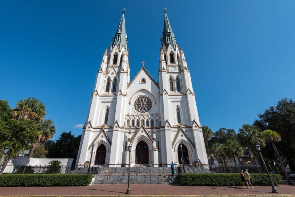 Yuletide Charm: A Southern Christmas Journey in Savannah - Maranatha Missional Church Warmth