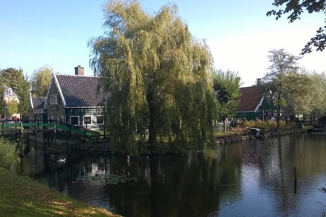 Zaanse Schans and Volendam Private Tour From Amsterdam - Charming Village of Broek in Waterland