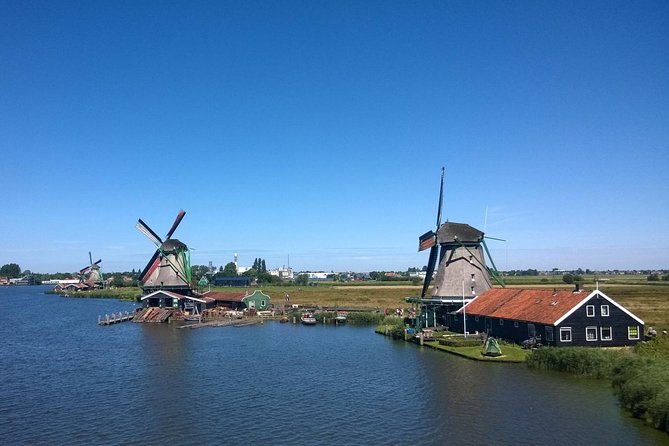 Zaanse Schans Windmills Private Tour From Amsterdam Airport - Accessibility and Accommodations