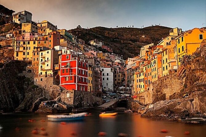 2-Hour Boat Tour at Sunset in the Cinque Terre With Pesto Tasting and Focaccia - Boat Description