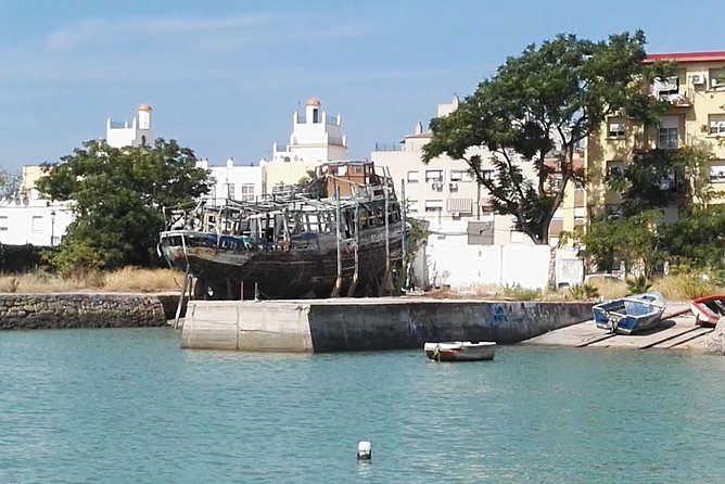 3-Hour Boat Ride Through the Bay of Cadiz - Group Size and Pricing