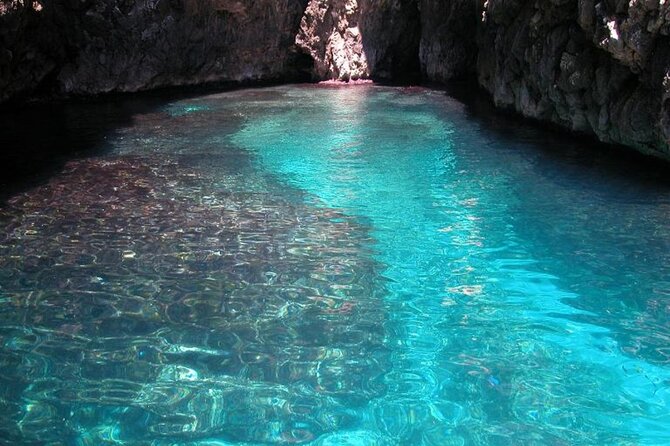 3 Hours Guided Boat Excursion Towards the Adriatic and Ionian - Exploring the Caves