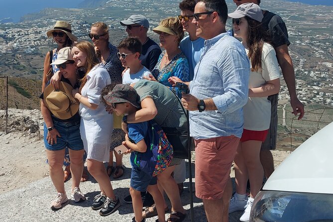 4 Hours Private Tour in Santorini With Pick up - Operational Challenges and Responses