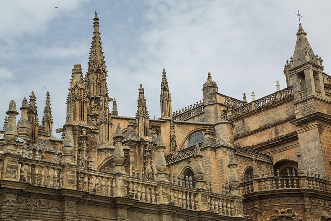 Alcazar and Cathedral & Giralda of Seville. Skip the Line! Includes Access Tickets - Booking Confirmation and Flexibility