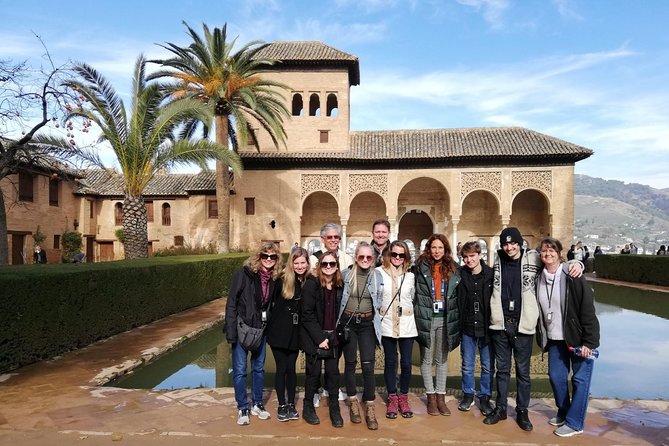 Alhambra:Join a Group,With a Specialist Guide.Skip the Line . - Delving Into the Nasrid Palaces