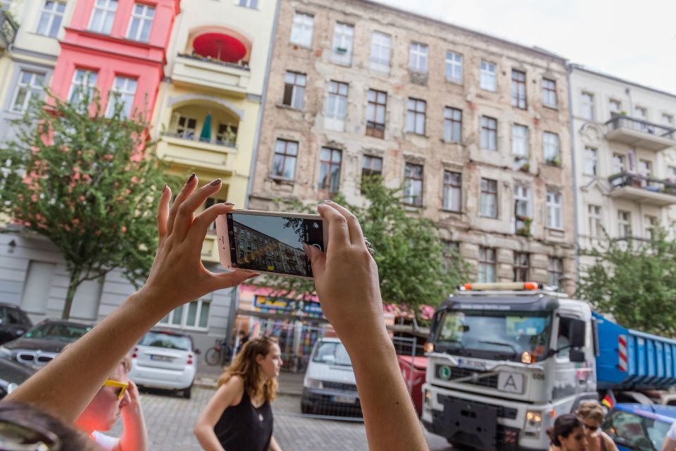 Alternative Berlin by Bike: Kreuzberg & Friedrichshain - Boxhagener Platz and RAW Tempel