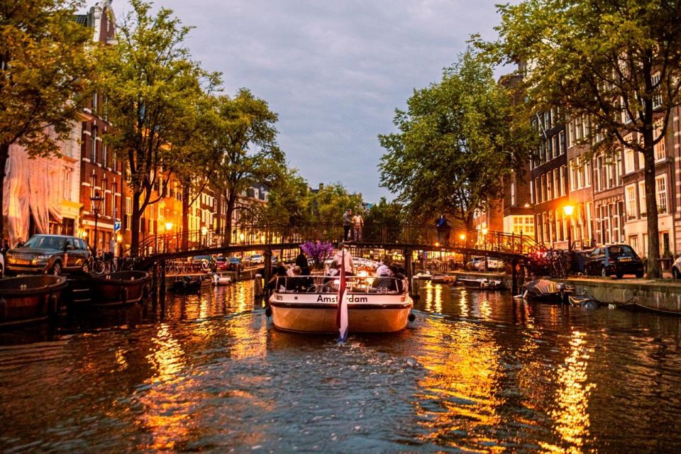 Amsterdam: The Bulldog Smoke-friendly Boat Cruise & 2 Drinks - Smoking Policy and Restrictions