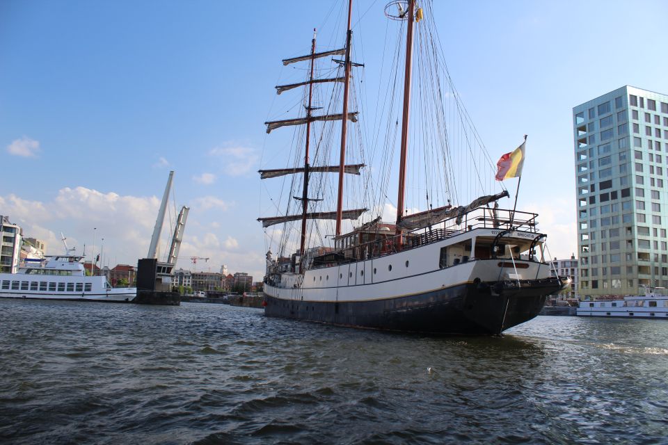 Antwerp: Private Old Harbour Boat Tour Incl. Drinks & Snacks - Customer Feedback