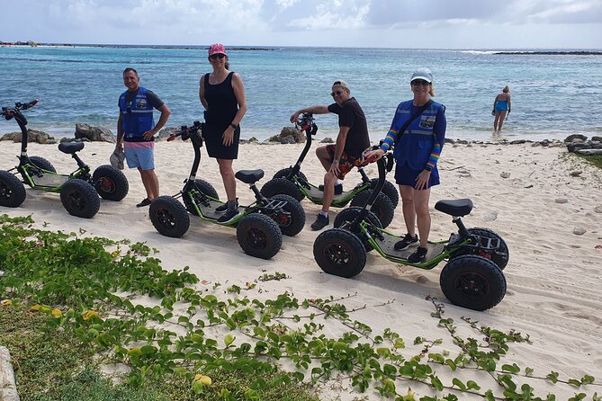 Baby Beach and San Nicolas Art Murals Private EZ Raider Adventure - Snorkeling and Local Treats