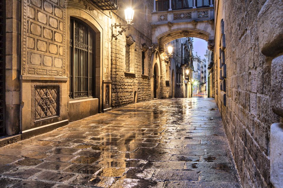 Barcelona: Explore the Gothic Quarter With a Local - Customer Feedback Highlights