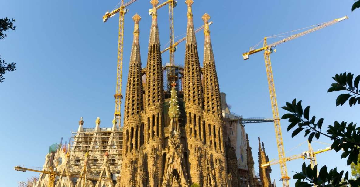 Barcelona: Guided Sagrada Familia Tour & Skip-The-Line Entry - Discover Hidden Terrace