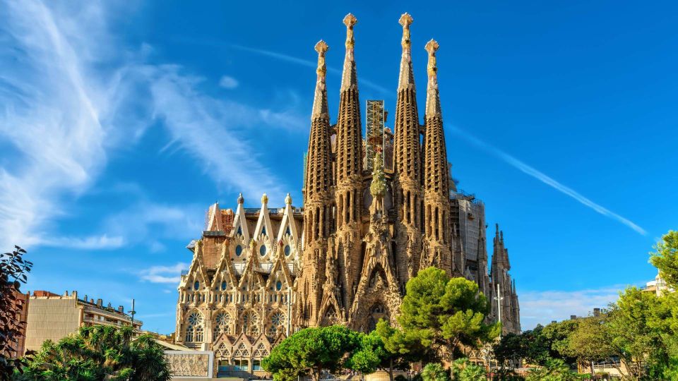 Barcelona Highlights Small Group Half-Day Tour With Pickup - Modernist Architecture on Passeig De Gràcia