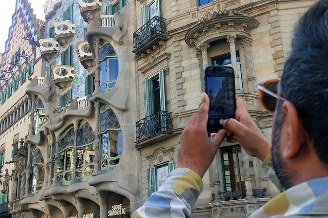 Barcelona Photo Highlights Ebike Small Group Tour - Free Cancellation and Confirmation