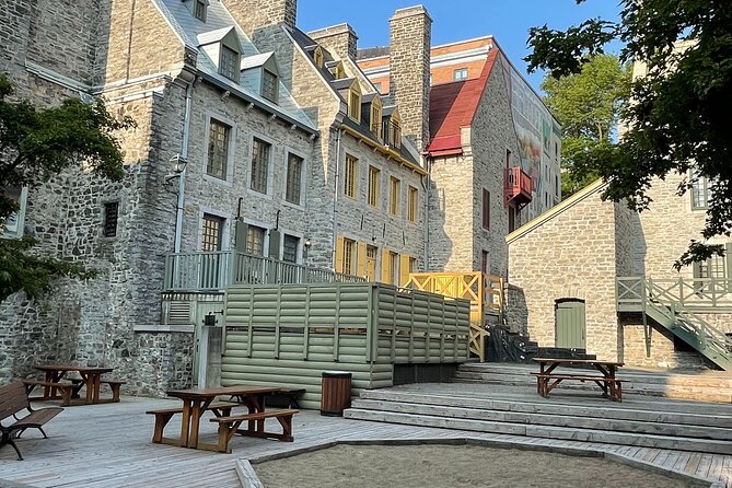 Beautiful Walking Tour of Old Quebec - Getting to the Meeting Point