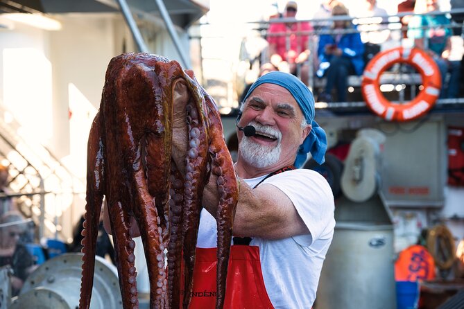 Bering Sea Crab Fishermans Tour From Ketchikan - Amenities and Inclusions