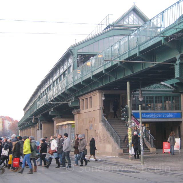 Berlin: Prenzlauer Berg District Guided Walking Tour - Mauerpark and Its Attractions