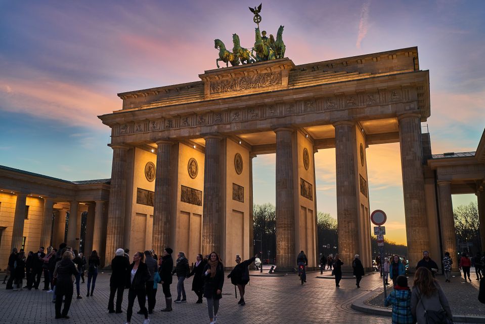 Berlin: Tour With Private Guide - Knowledgeable Local Guide Expertise