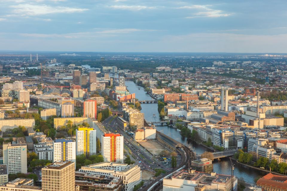 Berlin: TV Tower Fast-Track Ticket & Restaurant Reservation - 360-Degree Views of Berlin