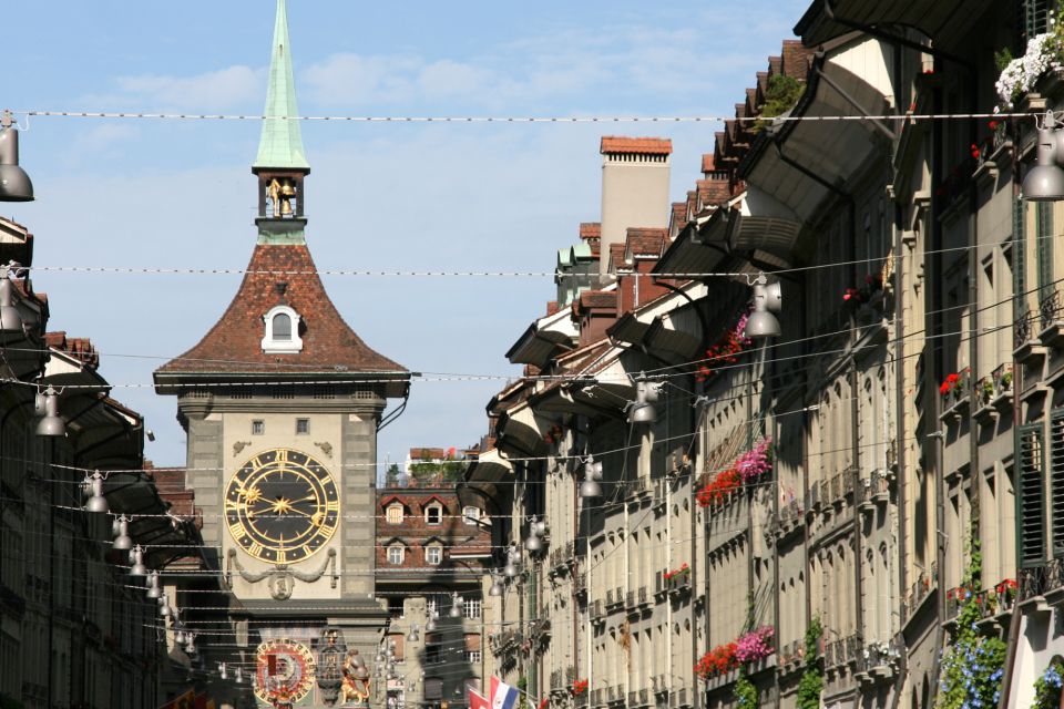 Bern: Escape Game and Tour - Sightseeing and History