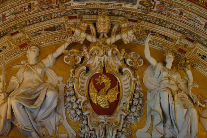 BEST OF VATICAN MUSEUMS - Small Group Tour - Exploring Vatican Collections